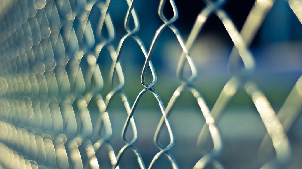 Chain link 690503 1280